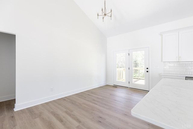 2404 Twin Lake Dr, Bedford, VA 24523