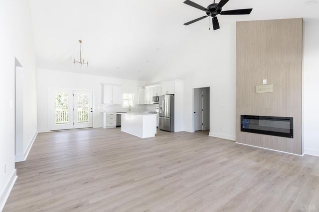 2404 Twin Lake Dr, Bedford, VA 24523