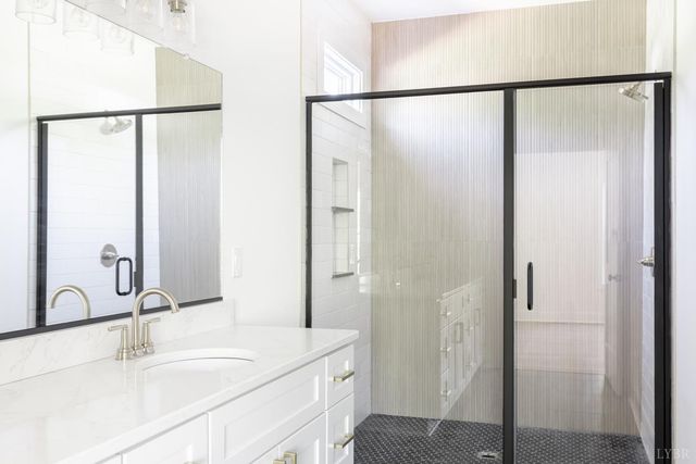 2404 Twin Lake Dr, Bedford, VA 24523