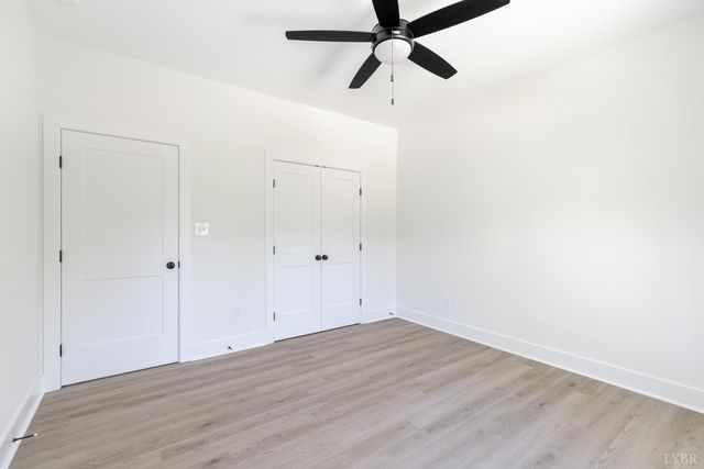 2404 Twin Lake Dr, Bedford, VA 24523