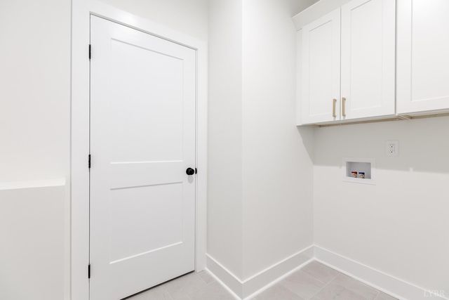 2404 Twin Lake Dr, Bedford, VA 24523