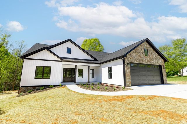 2404 Twin Lake Dr, Bedford, VA 24523