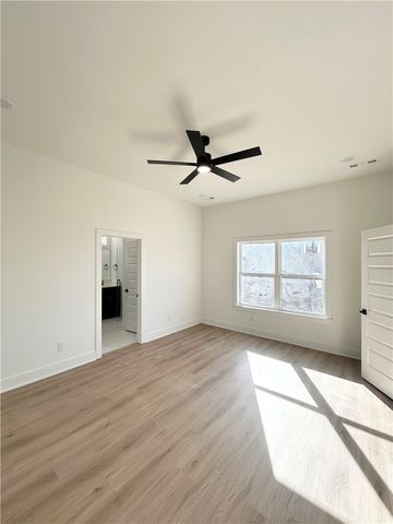 33 Buckland Lane, Bella Vista, AR 72715