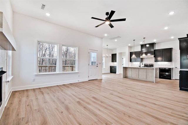 33 Buckland Lane, Bella Vista, AR 72715