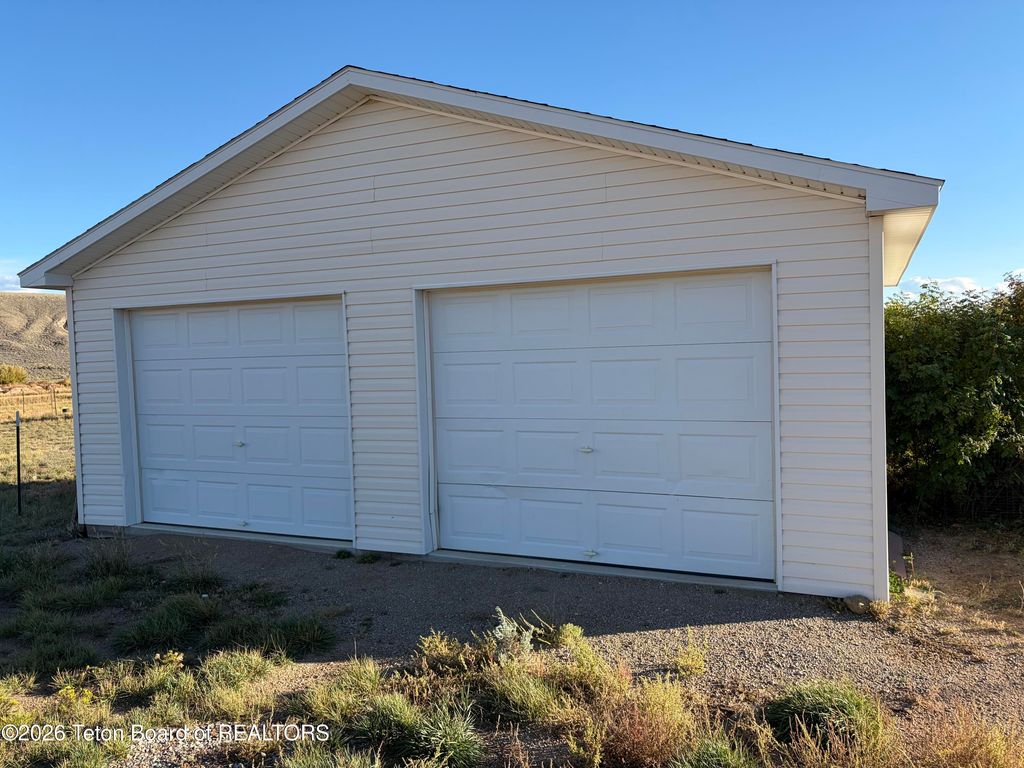 14 ORIOLE Lane, Boulder, WY 82923 photo 2