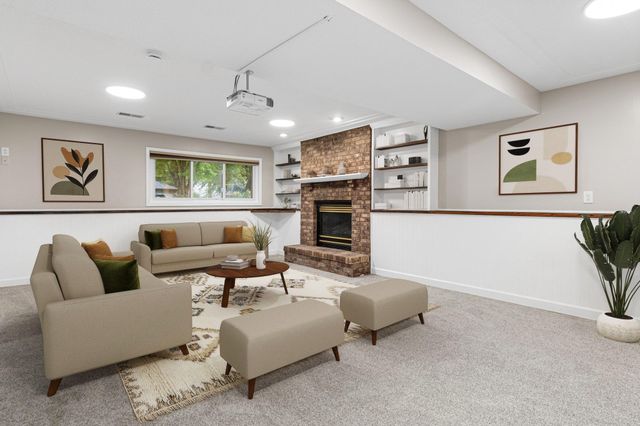 7170 Grangeview N, Centerville, MN 55038