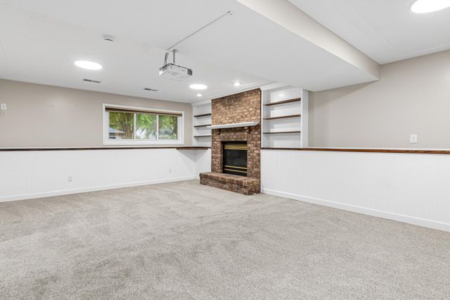 7170 Grangeview N, Centerville, MN 55038