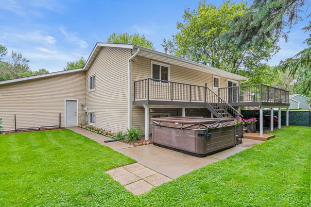7170 Grangeview N, Centerville, MN 55038