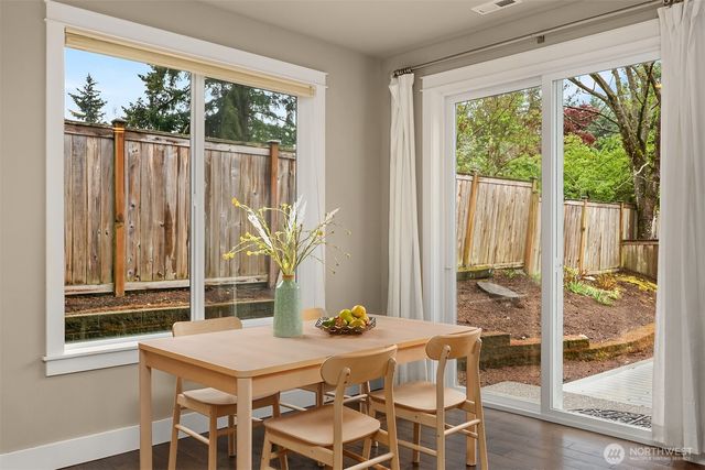 8718 124TH Avenue NE, Kirkland, WA 98033