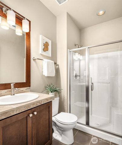 8718 124TH Avenue NE, Kirkland, WA 98033