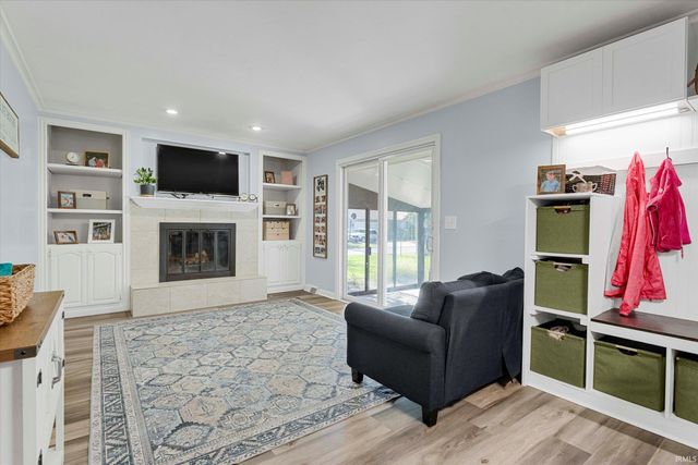 55215 Caldwell Drive, Osceola, IN 46561