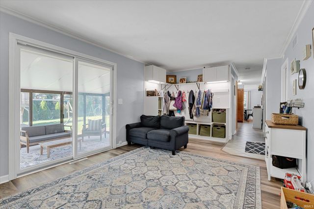 55215 Caldwell Drive, Osceola, IN 46561