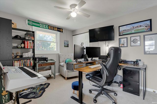 55215 Caldwell Drive, Osceola, IN 46561