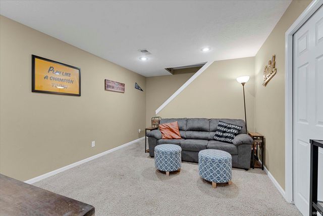 55215 Caldwell Drive, Osceola, IN 46561