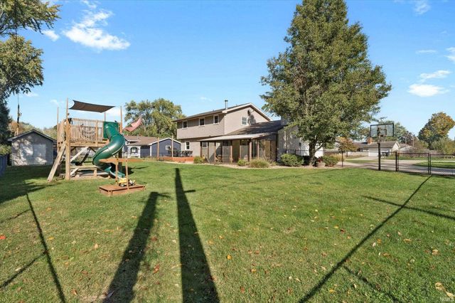 55215 Caldwell Drive, Osceola, IN 46561