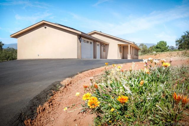 15670 Fruitvale Rd, Valley Center, CA 92082