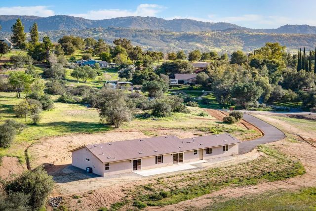 15670 Fruitvale Rd, Valley Center, CA 92082