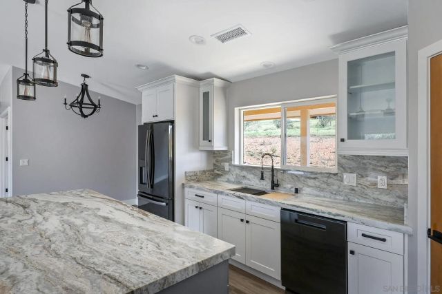 15670 Fruitvale Rd, Valley Center, CA 92082