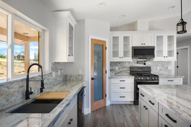 15670 Fruitvale Rd, Valley Center, CA 92082