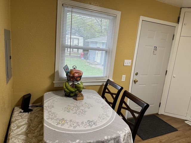 1842 N Estelle, Wichita, KS 67214