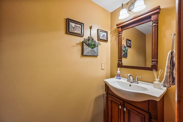 974 Berlin Station Road, Delaware, OH 43015