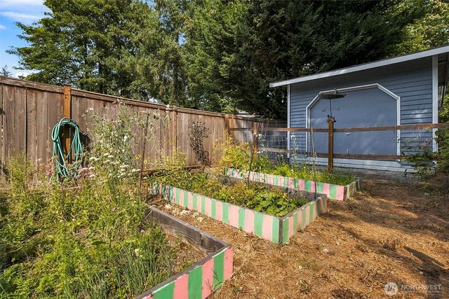 28222 183rd Avenue SE, Kent, WA 98042