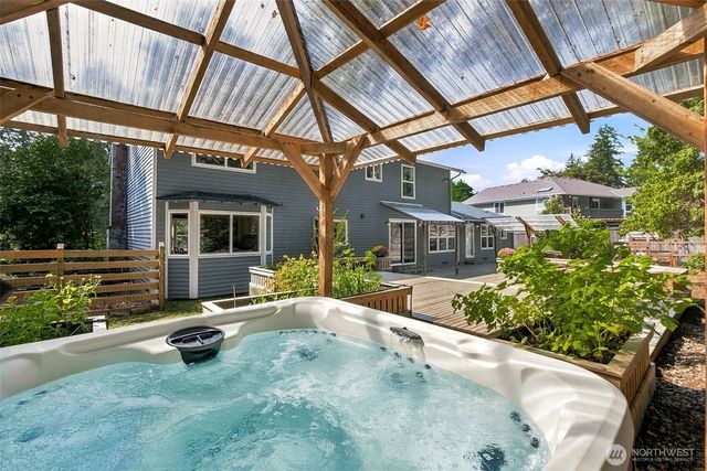 28222 183rd Avenue SE, Kent, WA 98042