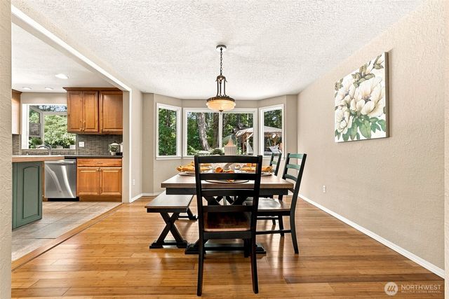 28222 183rd Avenue SE, Kent, WA 98042