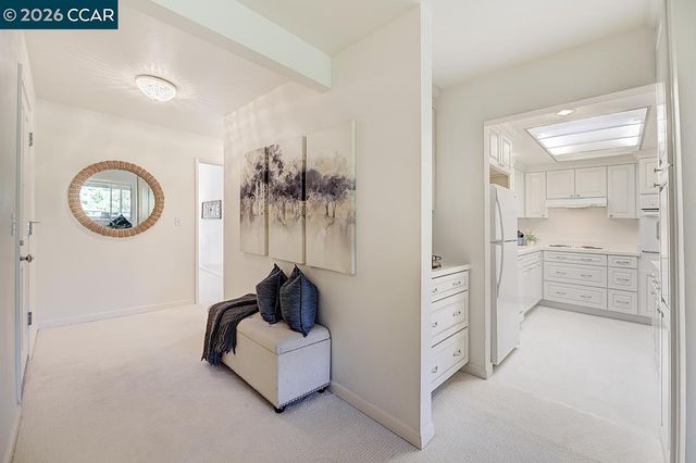 3136 Tice Creek Dr 5, Walnut Creek, CA 94595
