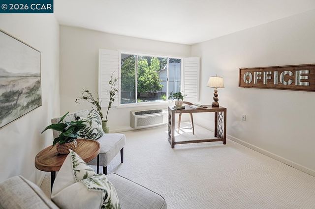 3136 Tice Creek Dr 5, Walnut Creek, CA 94595