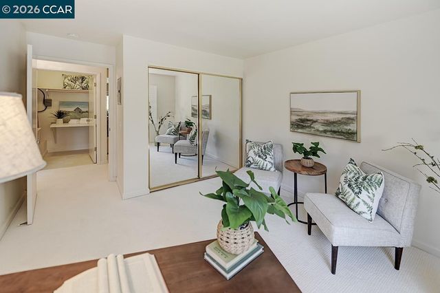 3136 Tice Creek Dr 5, Walnut Creek, CA 94595