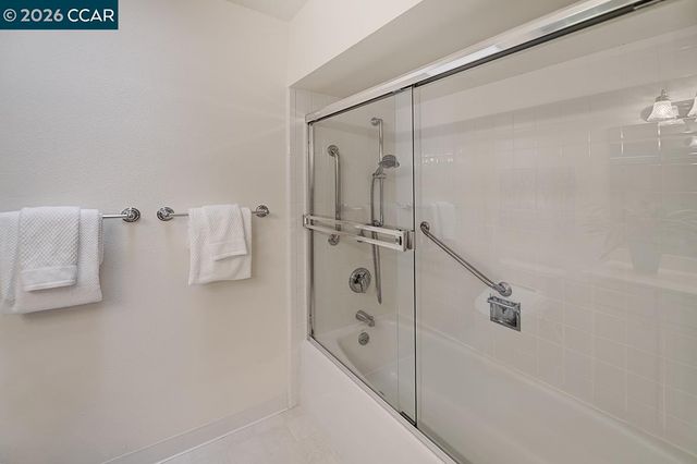 3136 Tice Creek Dr 5, Walnut Creek, CA 94595