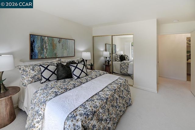 3136 Tice Creek Dr 5, Walnut Creek, CA 94595