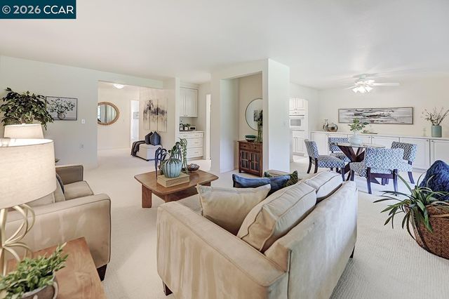 3136 Tice Creek Dr 5, Walnut Creek, CA 94595