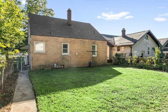 1313 College Street, South Bend, IN 46628