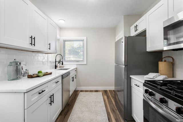 1313 College Street, South Bend, IN 46628