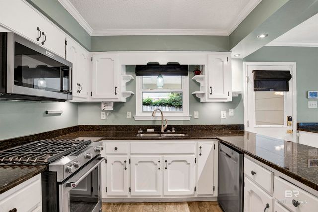 5770 Chester Court, Mobile, AL 36609