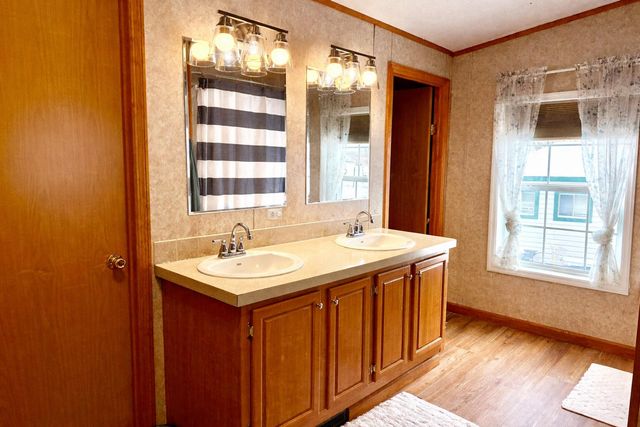 16 Gonyea Road, Altona, NY 12910