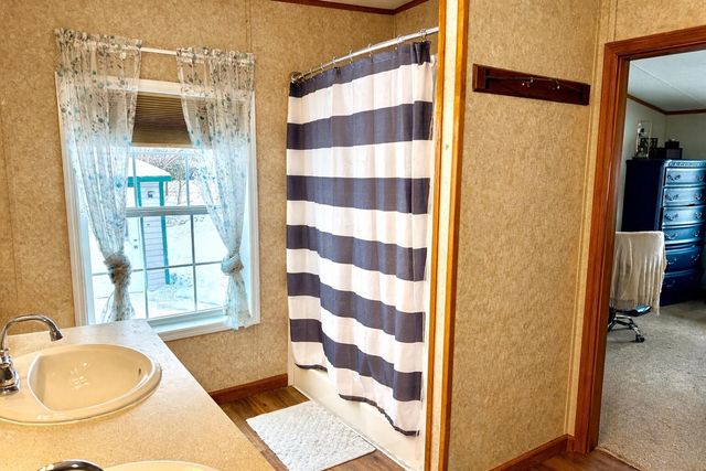 16 Gonyea Road, Altona, NY 12910