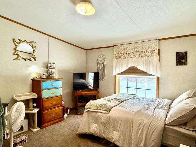 16 Gonyea Road, Altona, NY 12910