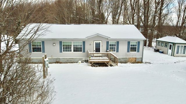 16 Gonyea Road, Altona, NY 12910