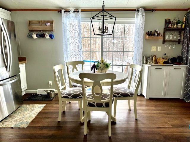 16 Gonyea Road, Altona, NY 12910