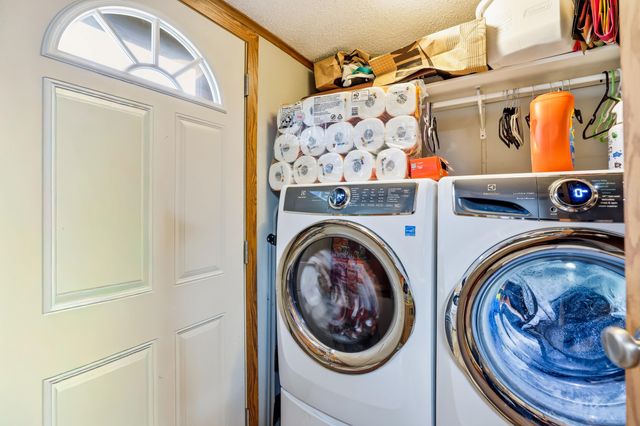 8592 Gleaner Court, Zeeland, MI 49464