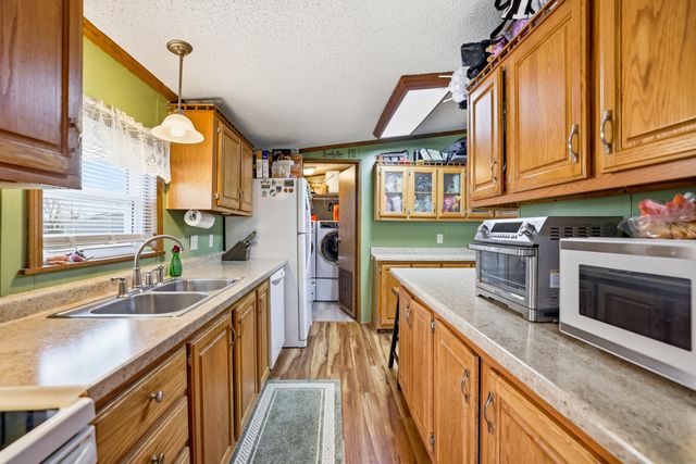 8592 Gleaner Court, Zeeland, MI 49464