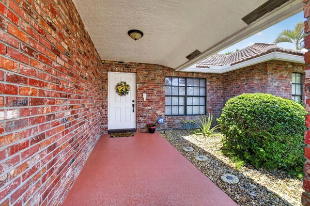 19600 Sedgefield Terrace, Boca Raton, FL 33498