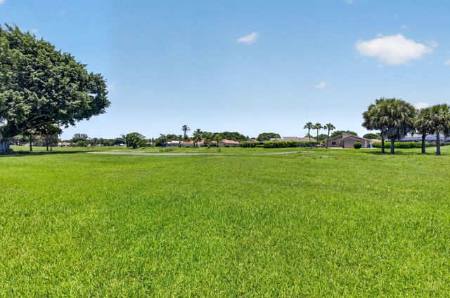 19600 Sedgefield Terrace, Boca Raton, FL 33498