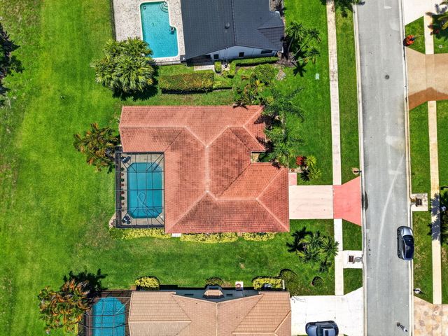 19600 Sedgefield Terrace, Boca Raton, FL 33498