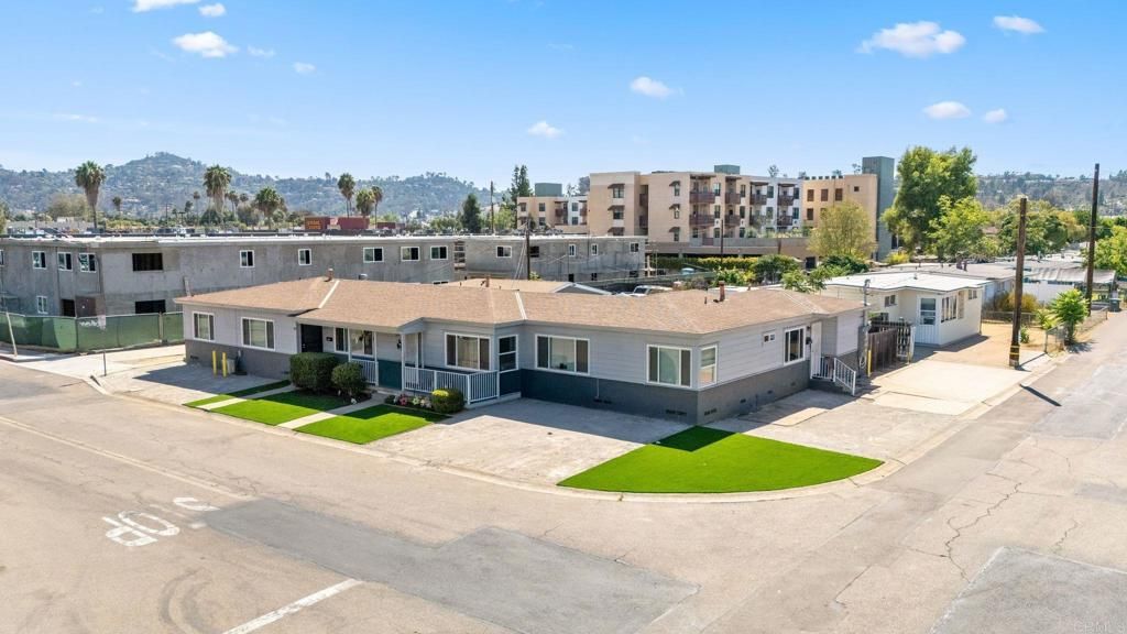 315 W Cypress Avenue, El Cajon, CA 92020 — exterior