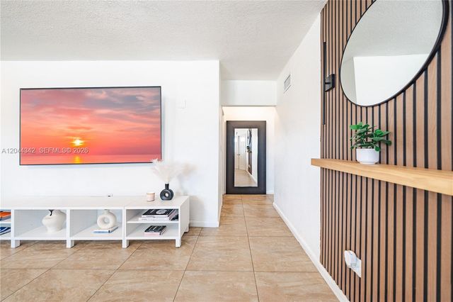 7101 Hope Street, Hollywood, FL 33024