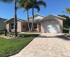 5925 Foxtail Way, Fort Pierce, FL 34982